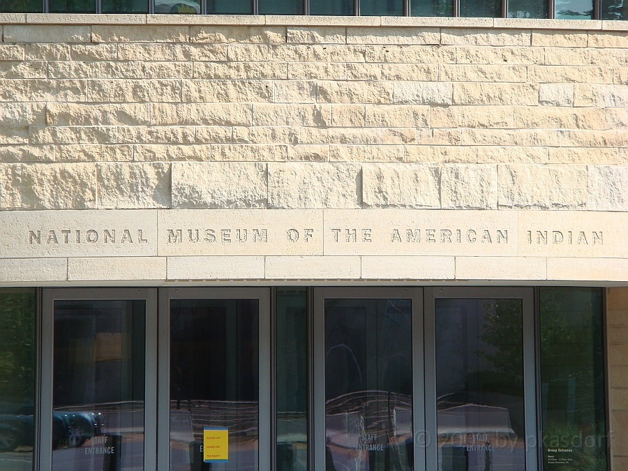 Washington DC [2009 July 04] 006.JPG - Scenes from The National Museum of the American Indian